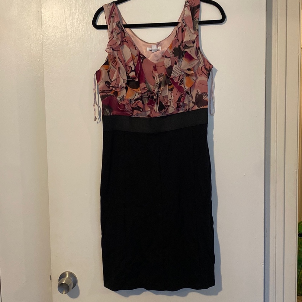 New York and Company size 10 sleeveless dress. Side zipper